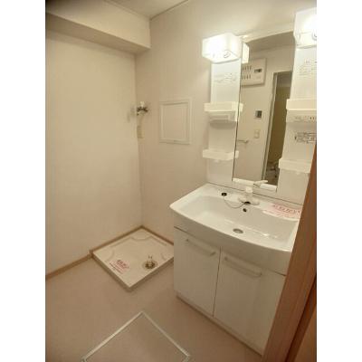 ＳＵＮ’Ｓ　ＧＡＲＤＥＮ中央Ⅲ 205【管理NO：1-015468603-02040】 ★家具家電は申し込み後に搬入します 2026年08月上旬入居可能の物件画像