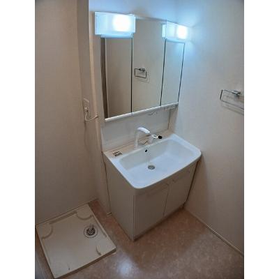 ブリリアント　Ⅱ 101【管理NO：1-025727502-01010】 ★家具家電は申し込み後に搬入します★の物件画像
