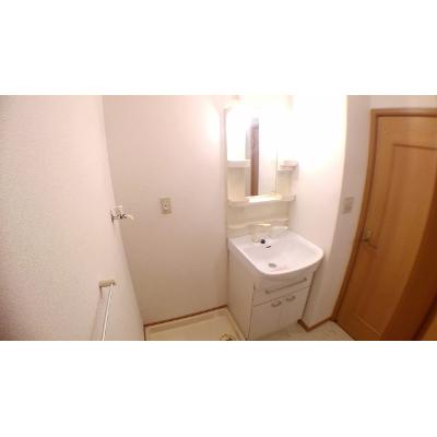 ティアラＡ 103【管理NO：1-013128201-01030】 ★家具家電は申し込み後に搬入します★ ★2026年08月下旬入居可能★の物件画像