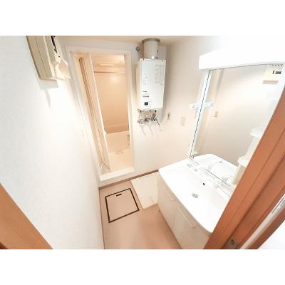 アバンツァート月光 102【管理NO：1-011959201-01020】 ★家具家電は申し込み後に搬入します★の物件画像