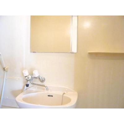 ＥＡＳＴ　ＧＡＲＤＥＮ 201【管理NO：1-004203301-02010】 ★家具家電は申し込み後に搬入します★ ★2026年08月下旬入居可能★の物件画像