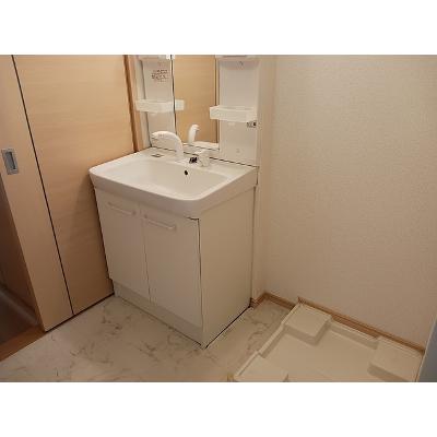 アヴニールⅡ 202【管理NO：1-015797002-02020】 ★家具家電は申し込み後に搬入します★の物件画像