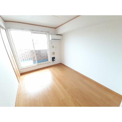 エターナル 204【管理NO：1-012136601-02040】 ★家具家電は申し込み後に搬入します★ ★2026年10月中旬入居可能★の物件画像
