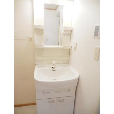 エターナル 204【管理NO：1-012136601-02040】 ★家具家電は申し込み後に搬入します★ ★2026年10月中旬入居可能★の物件画像