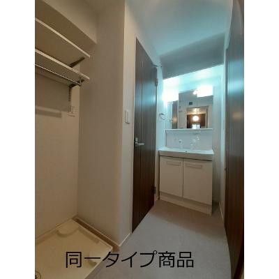 ルミナ 102【管理NO：1-028714101-01020】 ★家具家電は申し込み後に搬入します 2026年10月上旬入居可能の物件画像