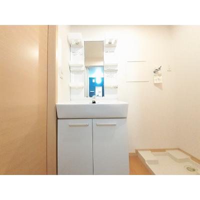ウィステリアヒル 202【管理NO：1-015998001-02020】 ★家具家電は申し込み後に搬入します★の物件画像