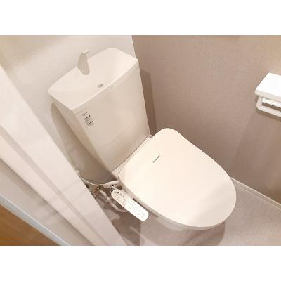 ヒカルサ高岡角イースト 201【管理NO：1-027529601-02010】 ★家具家電は申し込み後に搬入します★の物件画像