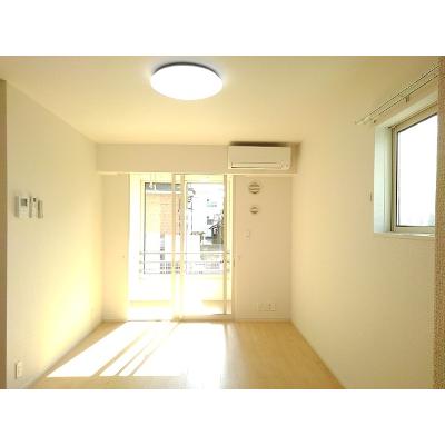 グラン・コリーヌ 101【管理NO：1-025013101-01010】 ★家具家電は申し込み後に搬入します★ ★2026年09月上旬入居可能★の物件画像
