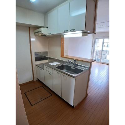 シャン・ド・フルール 102【管理NO：1-014026201-01020】 ★家具家電は申し込み後に搬入します★の物件画像