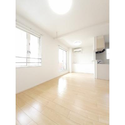 リヴェール 201【管理NO：1-023080001-02010】 ★家具家電は申し込み後に搬入します★ ★2026年09月中旬入居可能★の物件画像