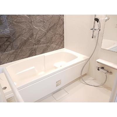 グローク　トレ 101【管理NO：1-028011901-01010】 ★家具家電は申し込み後に搬入します★の物件画像