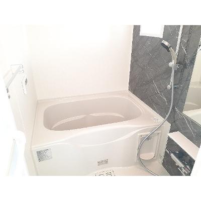 アンジュ 302【管理NO：1-026873601-03020】 ★家具家電は申し込み後に搬入します 2026年08月中旬入居可能の物件画像