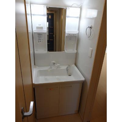 シュ　シュ 105【管理NO：1-019476701-01040】 ★家具家電は申し込み後に搬入します★ ★2026年09月中旬入居可能★の物件画像