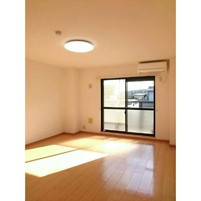 ブルーム 101【管理NO：1-012716201-01010】 ★家具家電は申し込み後に搬入します 2026年09月上旬入居可能の物件画像