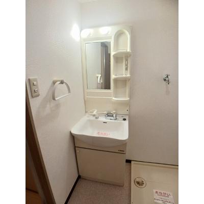 シュロスアリノ 302【管理NO：1-007142201-03020】 ★家具家電は申し込み後に搬入します 2026年08月上旬入居可能の物件画像