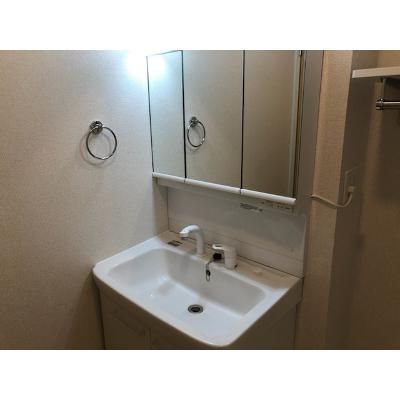 クルミルクルミ 205【管理NO：1-025470401-02050】 ★家具家電は申し込み後に搬入します★の物件画像