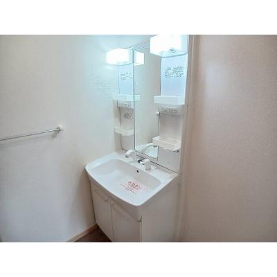 サンライズ大安 106【管理NO：1-015599201-01050】 ★家具家電は申し込み後に搬入します★の物件画像