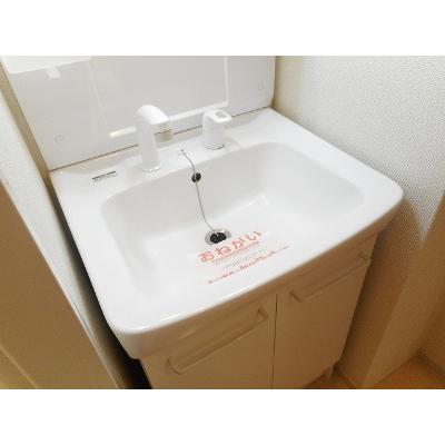 フェリーチェ 101【管理NO：1-018889501-01010】 ★家具家電は申し込み後に搬入します★ ★2026年09月上旬入居可能★の物件画像