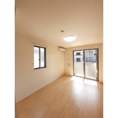 サンヴェール 101【管理NO：1-023385001-01010】 ★家具家電は申し込み後に搬入しますの物件画像