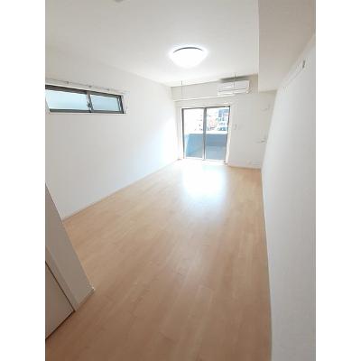ル・ボヌール新居浜 101【管理NO：1-025473401-01010】 ★家具家電は申し込み後に搬入します★の物件画像