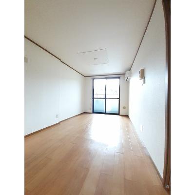 セレッソ十日市Ｂ棟 203【管理NO：1-011116102-02030】 ★家具家電は申し込み後に搬入します★の物件画像