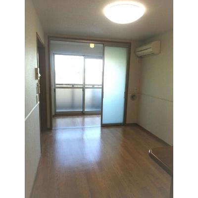 ネオメゾン 103【管理NO：1-015220601-01030】 ★家具家電は申し込み後に搬入します★の物件画像