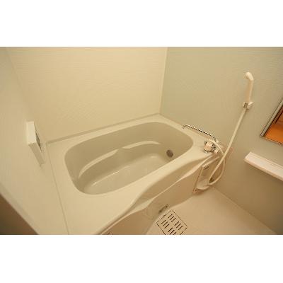 ソレイユ伊川Ⅱ 103【管理NO：1-018613602-01030】 ★家具家電は申し込み後に搬入します★ ★2026年09月中旬入居可能★の物件画像