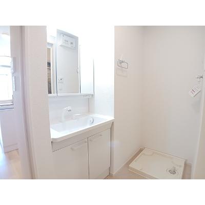 ウィスタリア　Ⅰ 104【管理NO：1-028412701-01040】 ★家具家電は申し込み後に搬入します★の物件画像