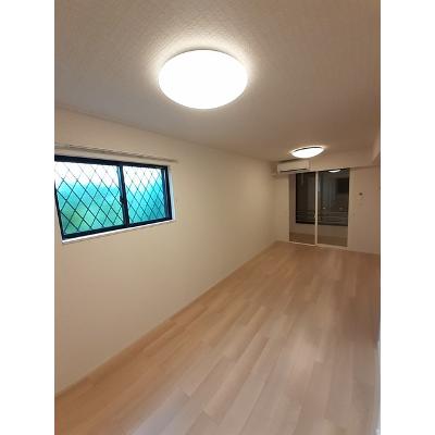 スイートラズベリー 106【管理NO：1-027622501-01050】 ★家具家電は申し込み後に搬入します 2026年08月上旬入居可能の物件画像