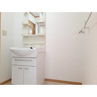 グランド・ルー　Ⅱ 201【管理NO：1-012589101-02010】 ★家具家電は申し込み後に搬入します 2026年09月上旬入居可能の物件画像