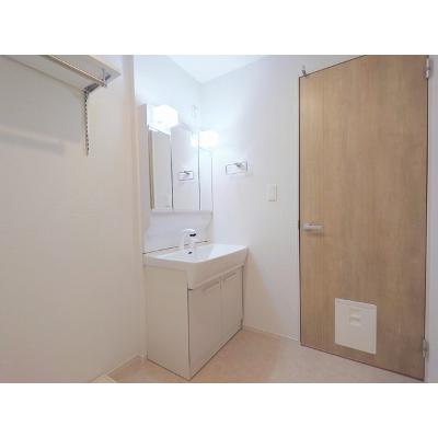 アクティフ　Ⅱ 101【管理NO：1-028634702-01010】 ★家具家電は申し込み後に搬入します★の物件画像