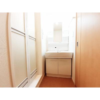 ラプルレイス 101【管理NO：1-022610901-01010】 ★家具家電は申し込み後に搬入します★ ★2026年09月上旬入居可能★の物件画像