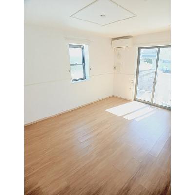 アルプローゼ　Ⅱ 102【管理NO：1-019702302-01020】 ★家具家電は申し込み後に搬入します★の物件画像
