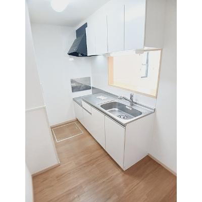 アルプローゼ　Ⅱ 102【管理NO：1-019702302-01020】 ★家具家電は申し込み後に搬入します★の物件画像