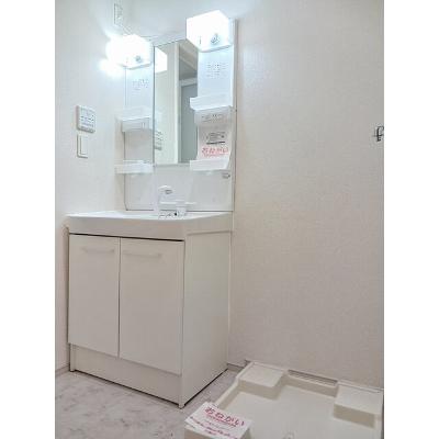 メゾン　エクセルＥ 102【管理NO：1-017667701-01020】 ★家具家電は申し込み後に搬入します★の物件画像