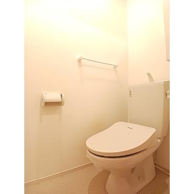 シュトラーゼＢ 101【管理NO：1-016978702-01010】 ★家具家電は申し込み後に搬入します★ ★2026年10月中旬入居可能★の物件画像