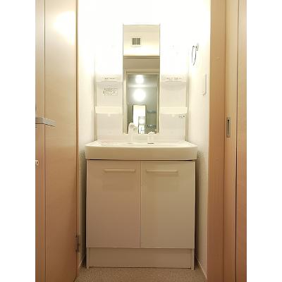シュトラーゼＢ 101【管理NO：1-016978702-01010】 ★家具家電は申し込み後に搬入します★ ★2026年10月中旬入居可能★の物件画像