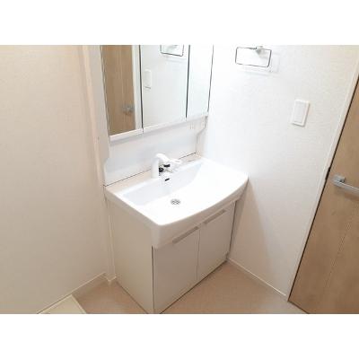 虹 102【管理NO：1-027329901-01020】 ★家具家電は申し込み後に搬入します★ ★2026年09月上旬入居可能★の物件画像
