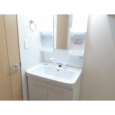 グラース　クローⅤ 202【管理NO：1-021354701-02020】 ★家具家電は申し込み後に搬入します★ ★2026年09月上旬入居可能★の物件画像
