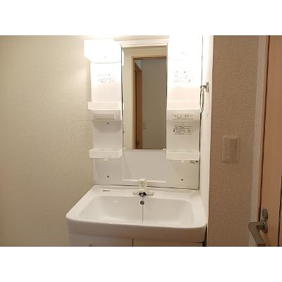 ローレルＮＳⅥ 102【管理NO：1-019375101-01020】 ★家具家電は申し込み後に搬入します★の物件画像
