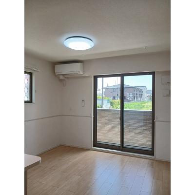 ジールＡ 102【管理NO：1-024567601-01020】 ★家具家電は申し込み後に搬入します★の物件画像