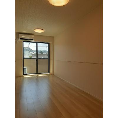 キャトルプレイス８ 102【管理NO：1-027631701-01020】 ★家具家電は申し込み後に搬入します 2026年10月中旬入居可能の物件画像