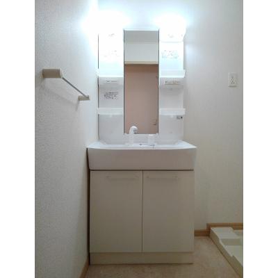 アンジュ 101【管理NO：1-016019201-01010】 ★家具家電は申し込み後に搬入します 2026年09月中旬入居可能の物件画像