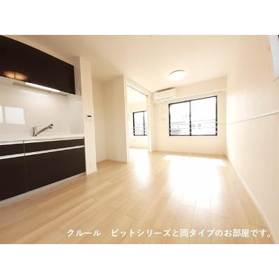ロイヤル　エンブレム 201【管理NO：1-027839801-02010】 ★家具家電は申し込み後に搬入します★ ★2026年09月上旬入居可能★の物件画像