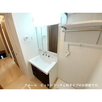 ロイヤル　エンブレム 201【管理NO：1-027839801-02010】 ★家具家電は申し込み後に搬入します★ ★2026年09月上旬入居可能★の物件画像
