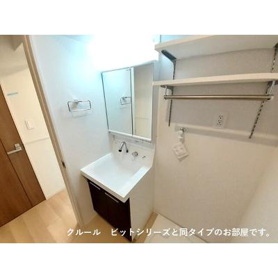 ロイヤル　エンブレム 101【管理NO：1-027839801-01010】 ★家具家電は申し込み後に搬入します★ ★2026年09月上旬入居可能★の物件画像