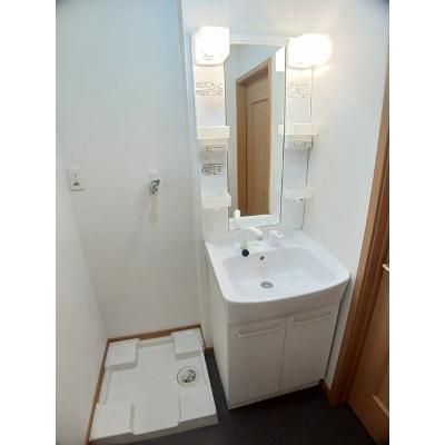 フィオーレ　１ 203【管理NO：1-015204901-02030】 ★家具家電は申し込み後に搬入します★ ★2026年10月上旬入居可能★の物件画像