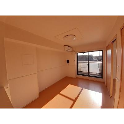 サンタ・ピーク 303【管理NO：1-019796901-03030】 ★家具家電は申し込み後に搬入します 2026年10月上旬入居可能の物件画像