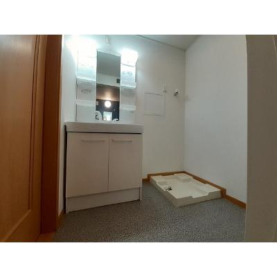 イジュ　ヴィア 201【管理NO：1-015102403-02010】 ★家具家電は申し込み後に搬入します★ ★2026年08月下旬入居可能★の物件画像