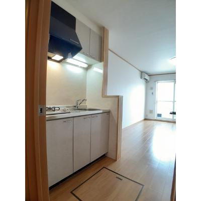 シャン・ド・フルール 102【管理NO：1-012790201-01020】 ★家具家電は申し込み後に搬入します★ ★2026年09月上旬入居可能★の物件画像